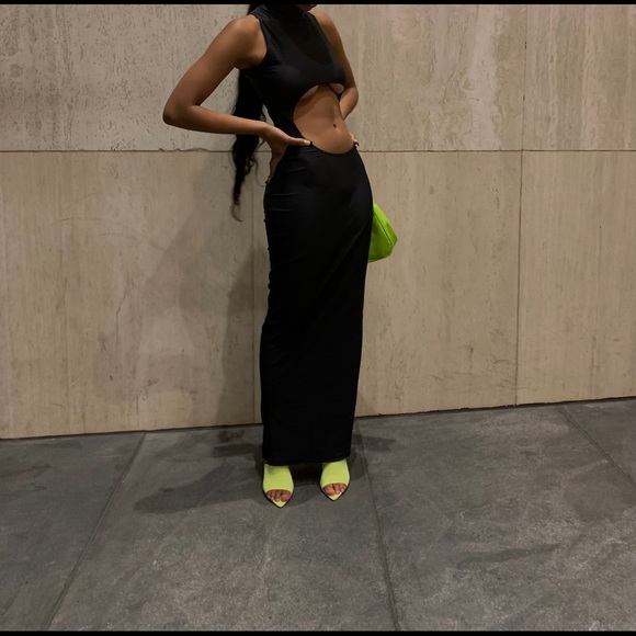 Dresses & Skirts - Sel Doval dress